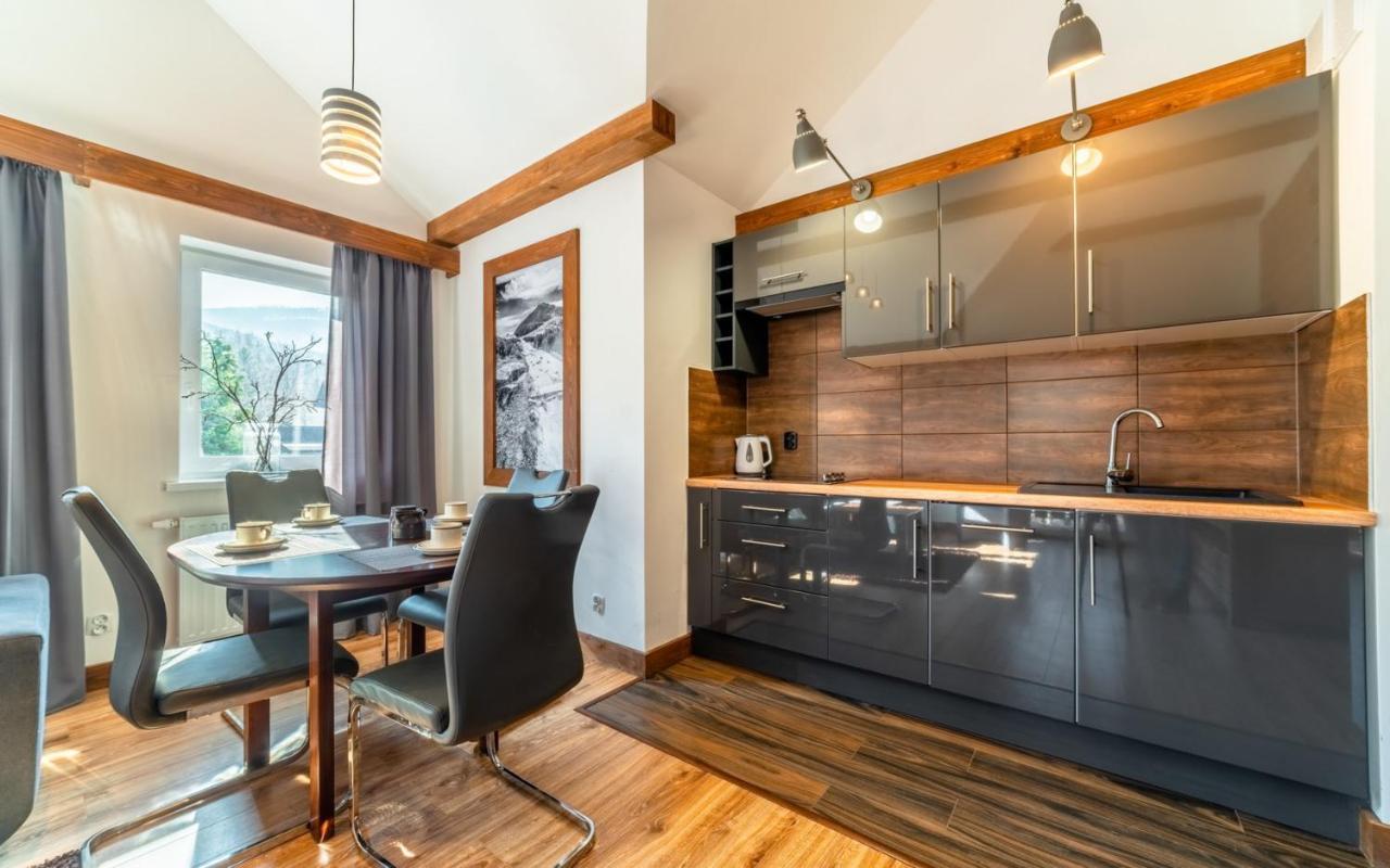 Apartamenty Gorski Zakatek Karpacz Na Emilii Plater 18C Екстериор снимка